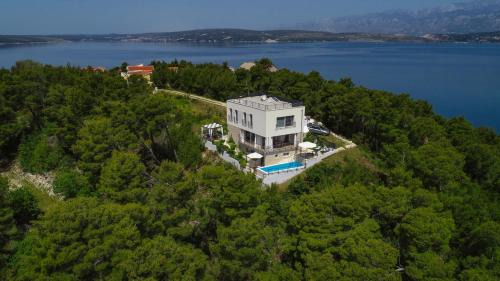 Villa with Sea View