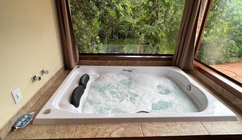 Suite with Hot Tub