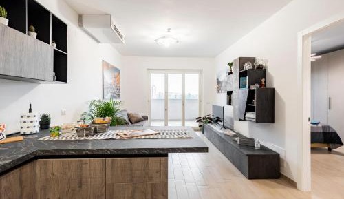 One-Bedroom Apartment