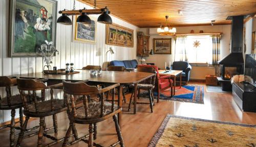 Three-Bedroom Holiday Home 