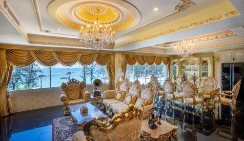 Presidential Suite