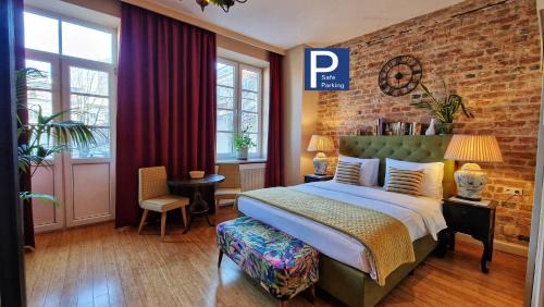 Deluxe Double Room with Balcony