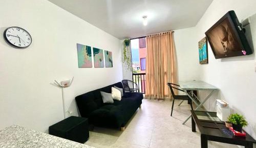 Three-Bedroom Apartment with Mountain View