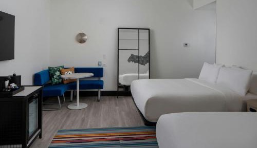 Standard Queen Room with Two Queen Beds and City View