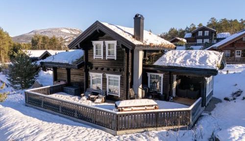 Three-Bedroom Holiday Home 