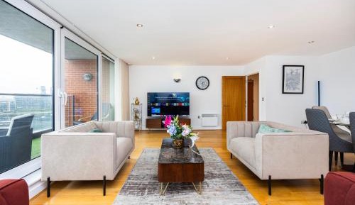 Two-Bedroom Apartment with Water View