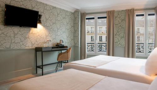 Deluxe Triple Room