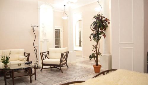 Superior One-Bedroom Apartment