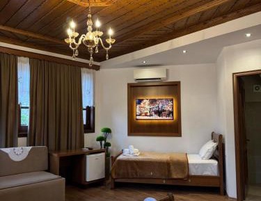 Double or Twin Room with City View