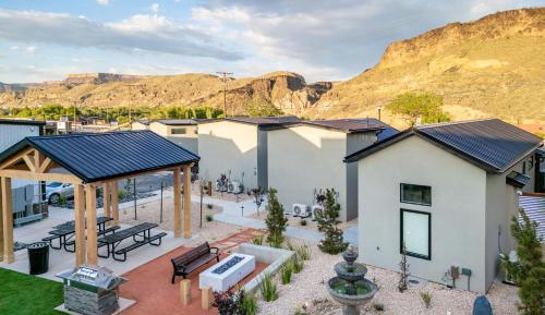 Triple Room with Mountain View