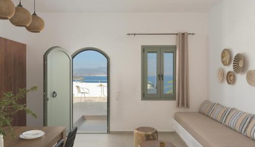 Studio Apartment with Sea View