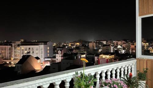 Superior One-Bedroom Apartment with Balcony