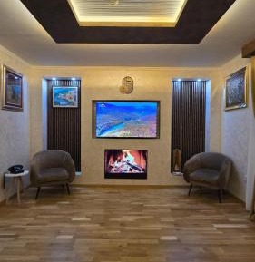 Superior One-Bedroom Apartment with Balcony