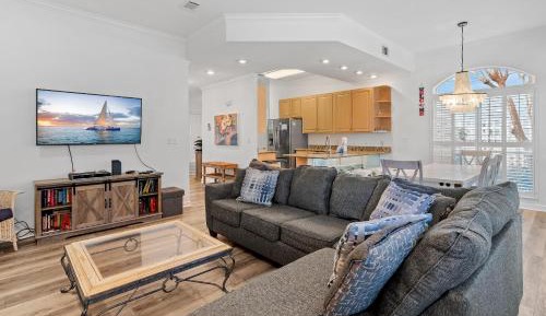 Four-Bedroom Holiday Home