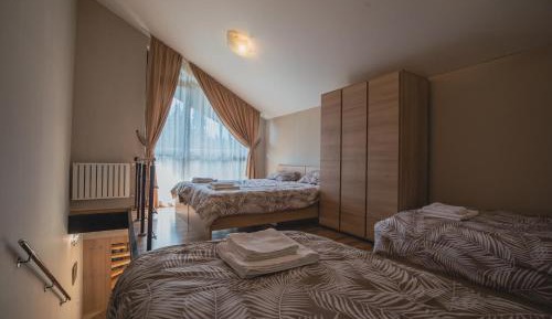 Two-Bedroom Apartment with Mountain View