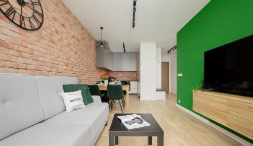 One-Bedroom Apartment with Balcony