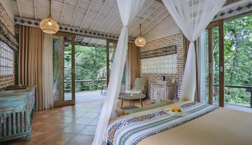 Suite with River View with Daily Afternoon Tea