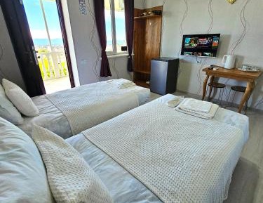 Double or Twin Room with Private Bathroom