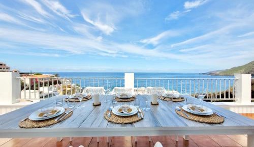 Four-Bedroom Luxury Apartment