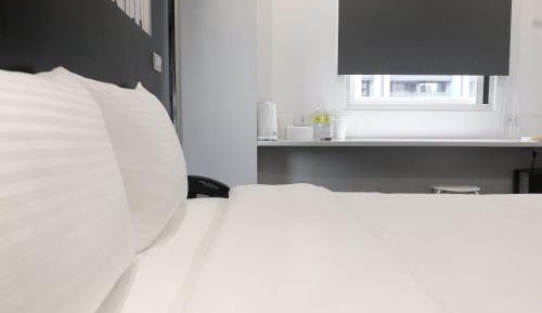 Deluxe Double Room with Bathtub