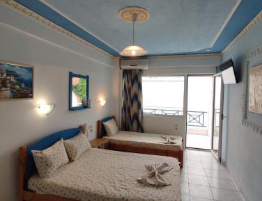 Triple Room with Sea View