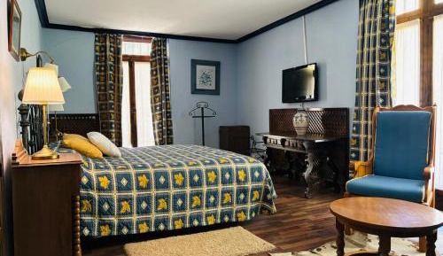 King Suite with Balcony