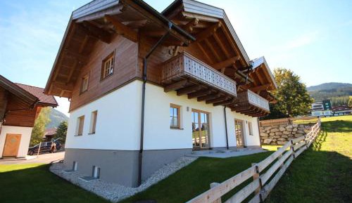 Three-Bedroom Chalet with Terrace and Balcony