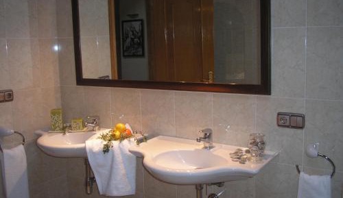 Deluxe Double Room with Balcony and Sea View