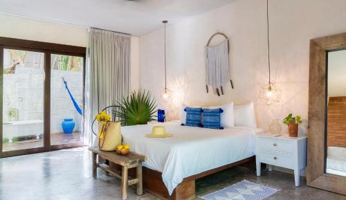 Deluxe Double Room with Terrace and Beach Side