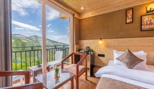 Deluxe Double Room (2 Adults + 1 Child)