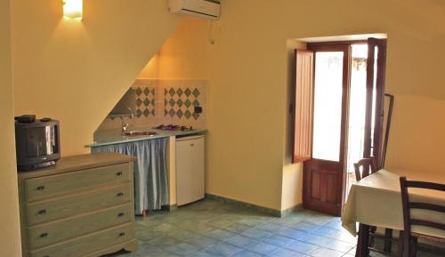 Studio Apartment