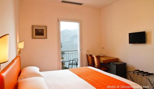 Two Connecting Double Rooms