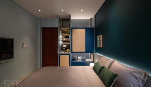 Deluxe Studio