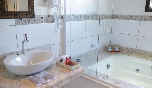 Suite with Spa Bath