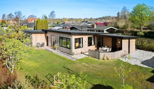 Four-Bedroom Holiday Home