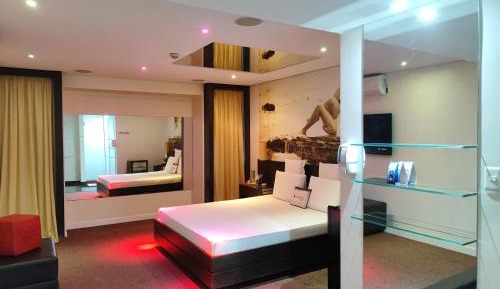 Deluxe Double Room with Shower