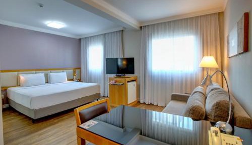 Executive King Suite - Non-Smoking