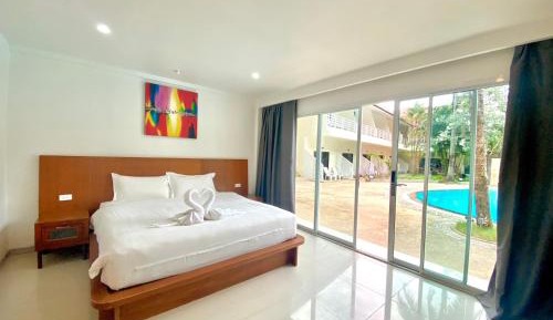 King Room with Pool View