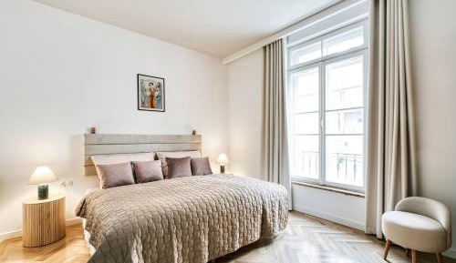 Apartment with View and Balcony
