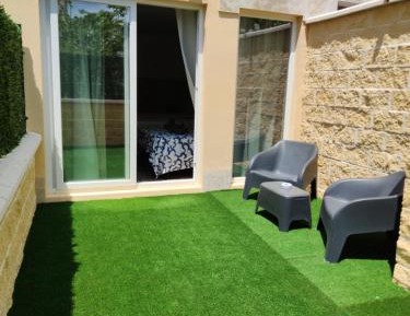 Studio with Terrace