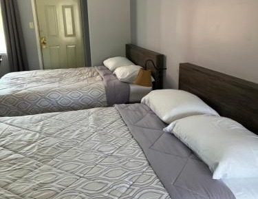 Deluxe Queen Room with Two Queen Beds