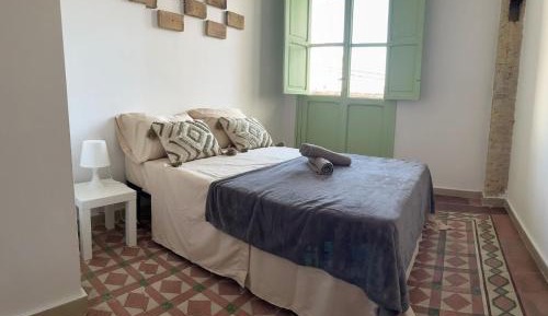 Standard Double Room with Shared Bathroom