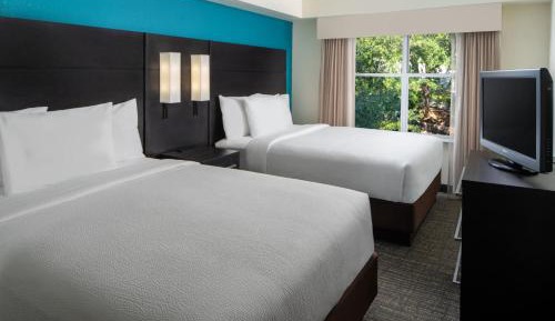 Deluxe Two-Bedroom Suite