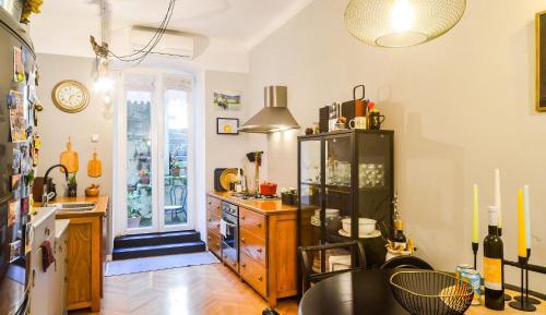 One-Bedroom Apartment