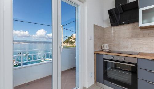 Two-Bedroom Apartment with Bay View