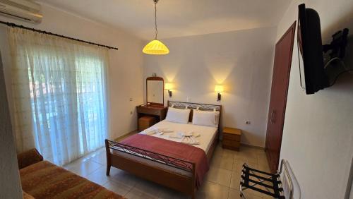 Double Room with Balcony (2 Adults + 1 Child)