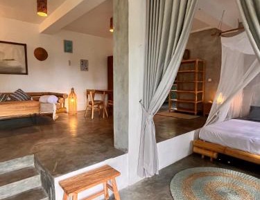 Deluxe One-Bedroom Apartment with Garden View