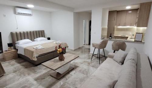 Studio Apartment with Sea View