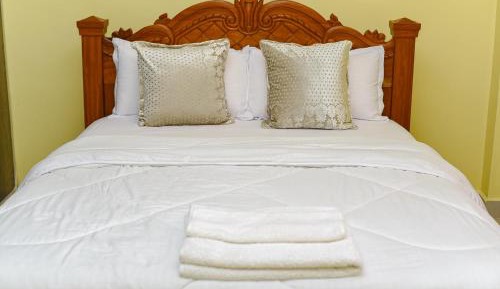 Classic One-Bedroom Apartment with King Bed