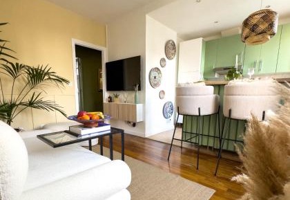 Apartment with City View